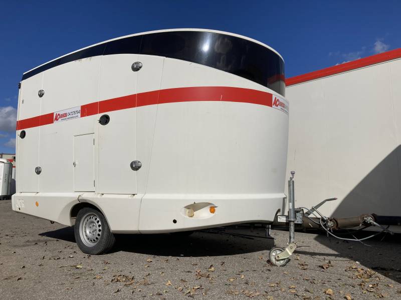 AC LOCATION ASSISTANCE - Unité mobile de chantier, roulotte de chantier en location sur la région de Grenoble et alentours